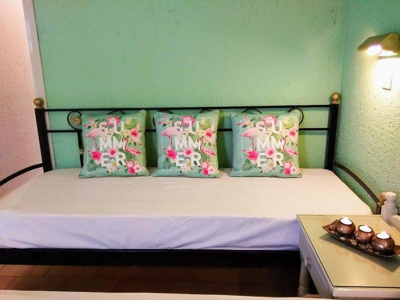 CC0894AAAFAB6801F927EA9B1349C100