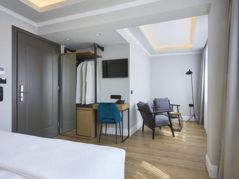 BA82DCF8F2A8C051537BD9F0AD0B531D