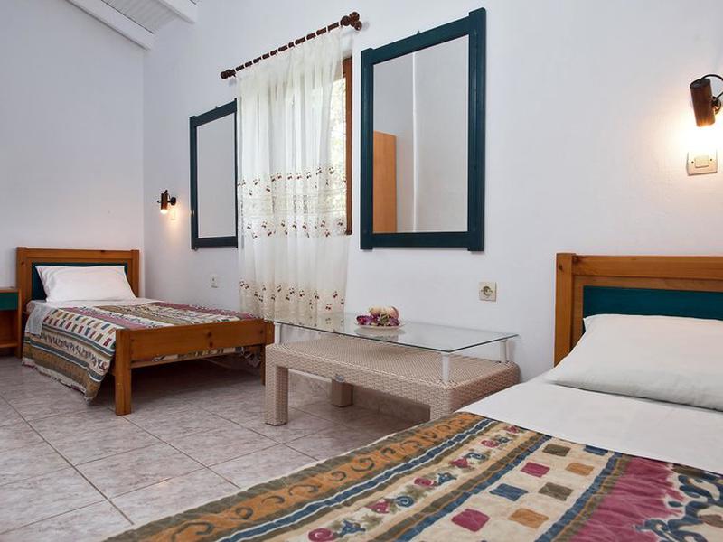 58B12E8EDF55575B2A25C0F58187F870