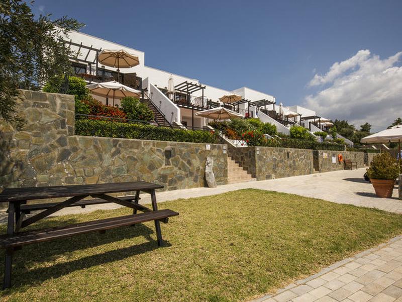 DECBAF28545DC7F472851626A98BF8FA