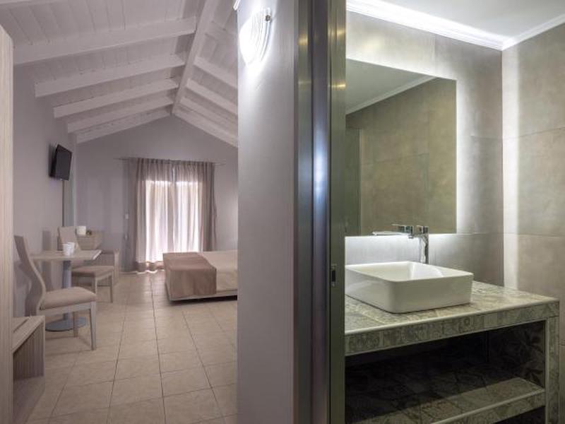 E9F15CDACBB6FC7757D6F2674C33835B