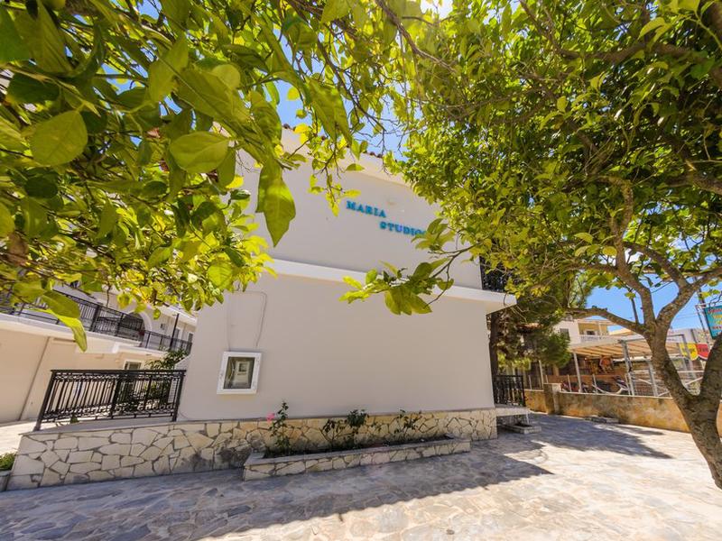 DC5C6B0DA6D8384D2FFAC5589250211C