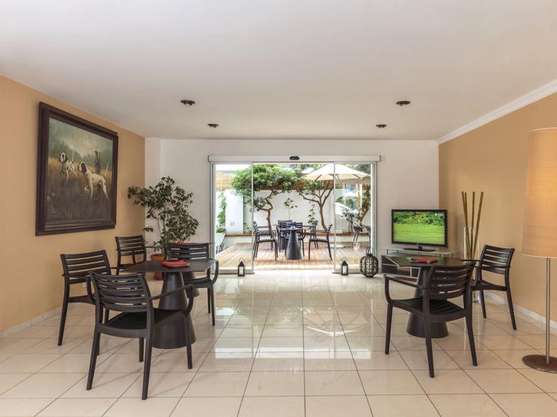 97F16A45C43F6D5C3BDF5F5BA92D59DB