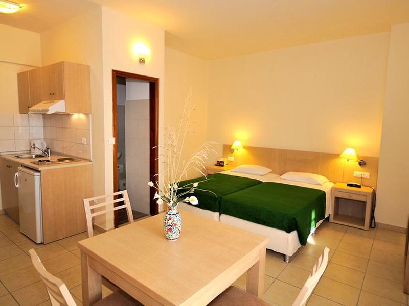 D16728CE950B73AF701B57A8565A5E00