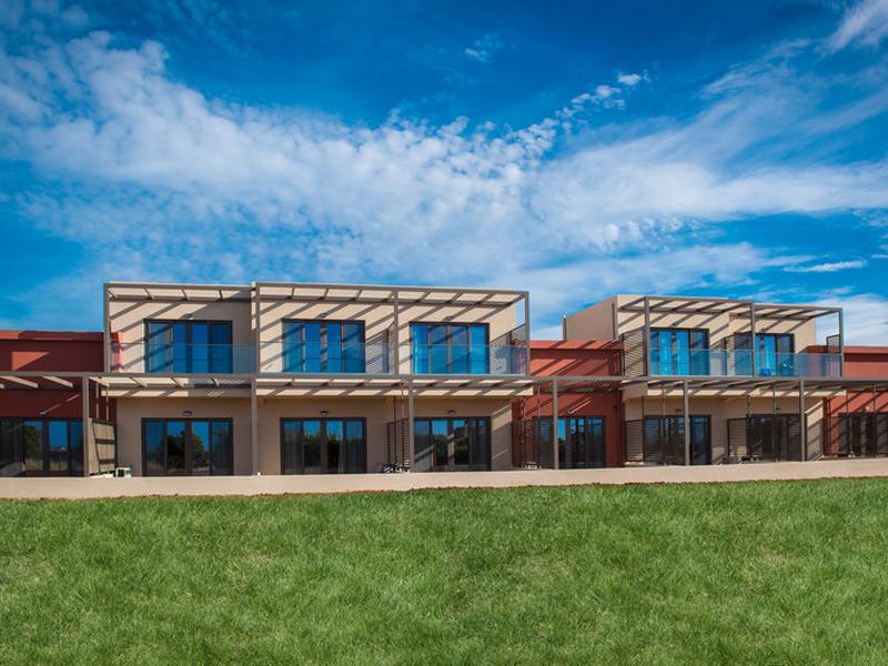 CDDDD0BDF06BC70EFFFB879C049C0193