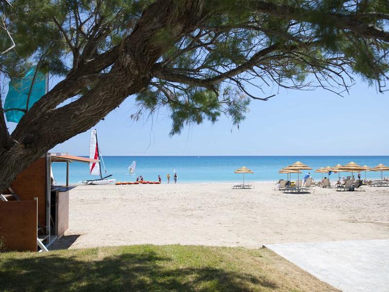 EF1A036F243BBE02575055F45D4824DD