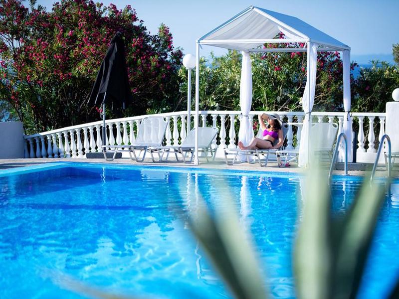 0D8F32D140C7A3C5F9BAC554B1452384