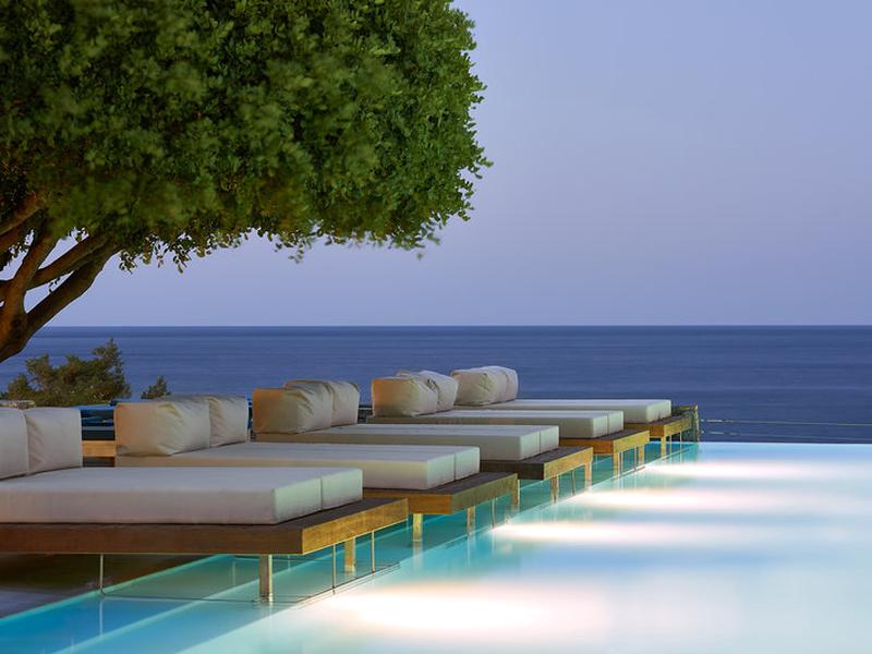 EE2A0D73E969FEE59F7386825927E7FF