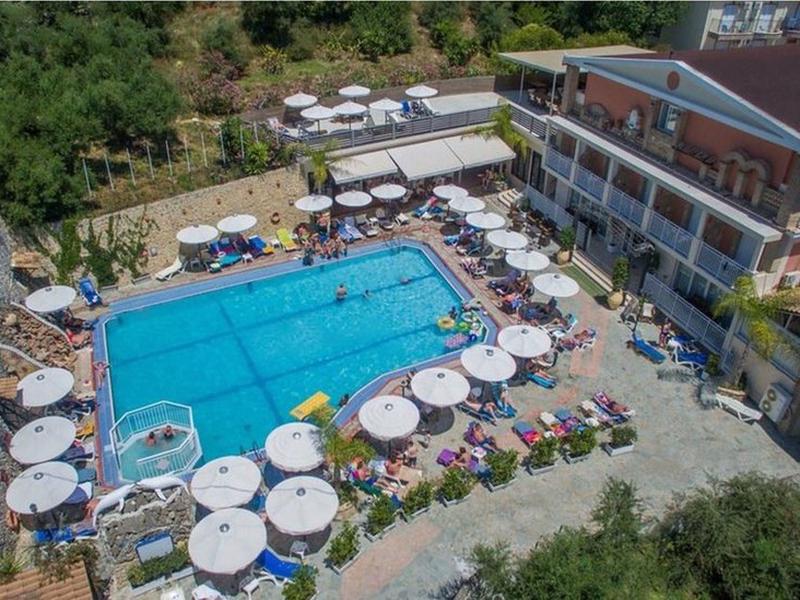 55E4F256933FEDD5B36BD45275D3BD09