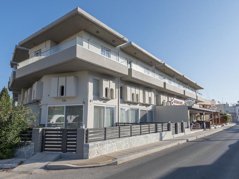 4CFACAD9F27F3330FA5DC69CA1F382D9