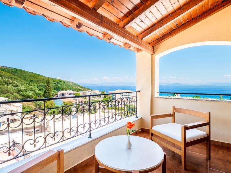 8363375C025B1EE9C1EF5500C1D4F39A