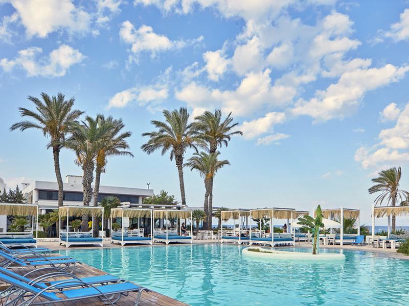 181FBFCC4144A760C7F0D2D4836BCF25