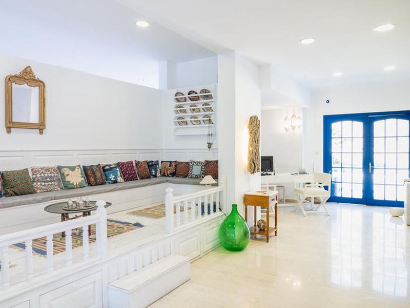 8C183AA424B879CDEF39A17B1AEB3EF2