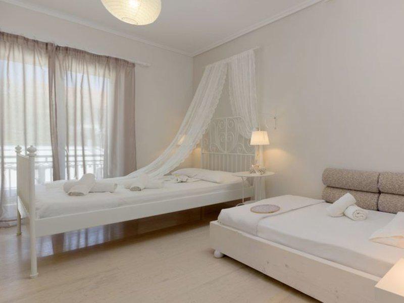 BC44E30C0EFC7653E1F549D6A13B36E5