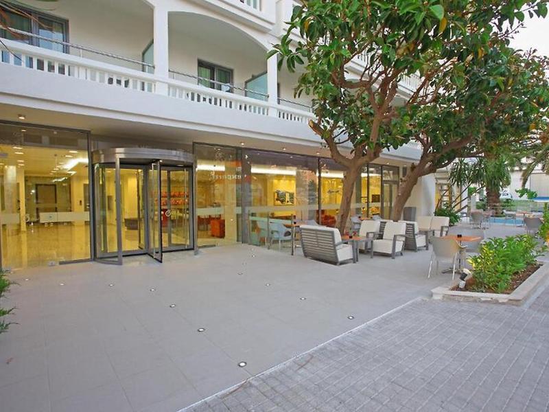 79F6F44B59BE4653C990AADE8F6AEAE6