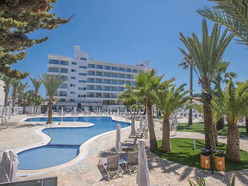 B63660CB54415CC383EA8A034D5A5DFF