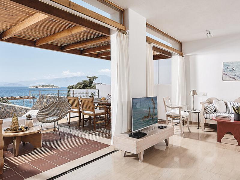 81C3D82DB961BBD55671C8DECAE3DA86