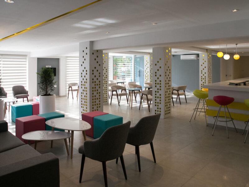 43707CA2FE83501FA0AA354CEB36556B