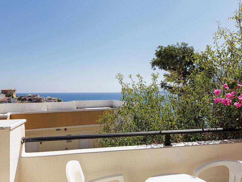 D4DC22188C91C256AC61FD29B2FA63B3