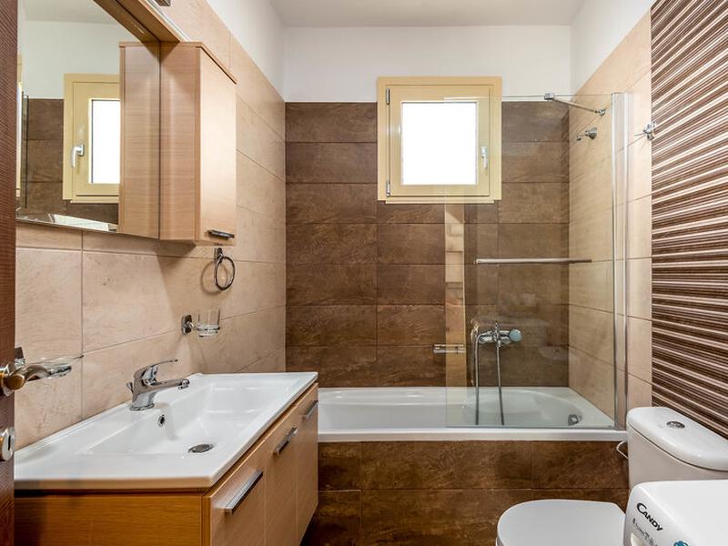 784A65E8D4954F213F7C22F14D72378D