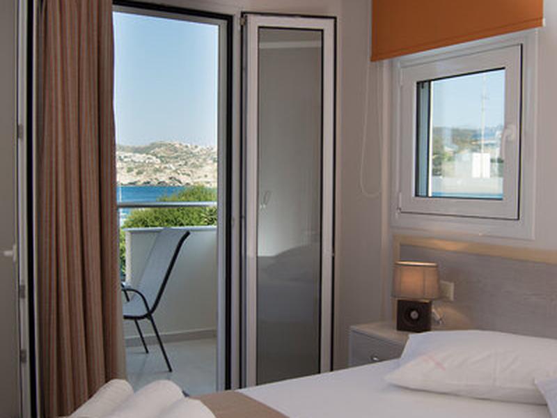 7B484B721E3773A3C43AEA32D795CB41