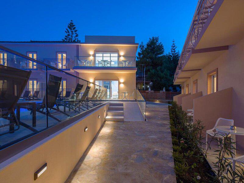 7BFED51459F8129E2ACAD1EF15EF723B