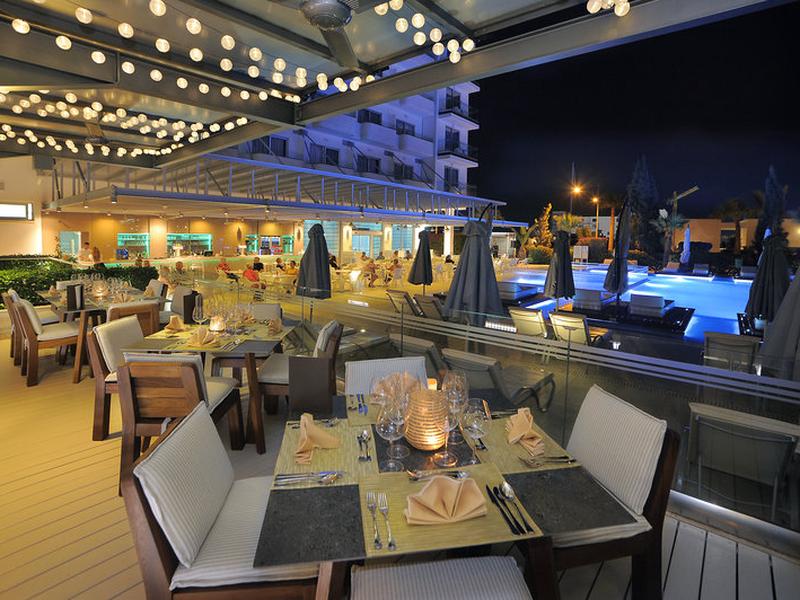 8D9F8734357315A1240CD8927F71423F