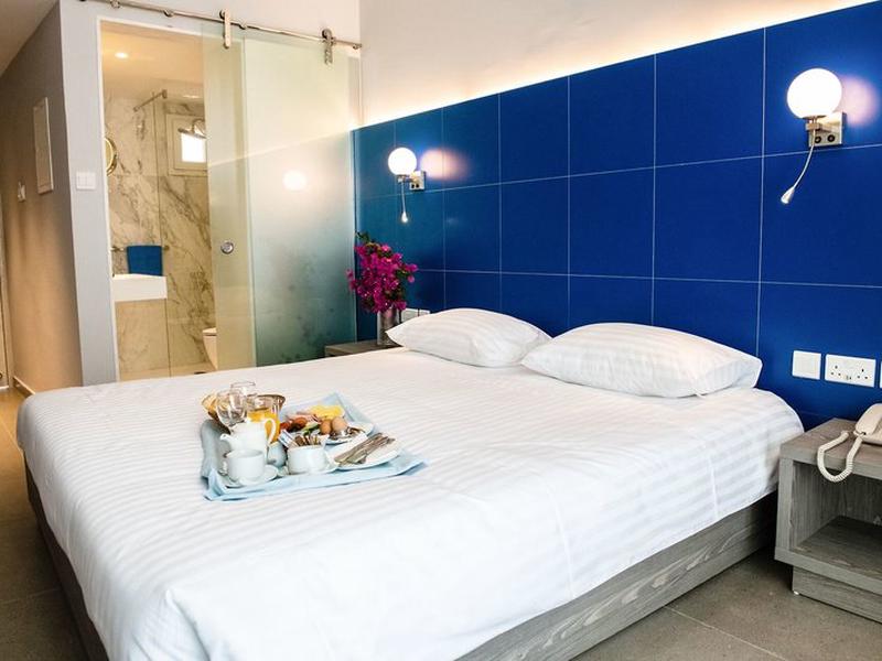 67B63CDFE90C4E756314AAB52D04D8E6