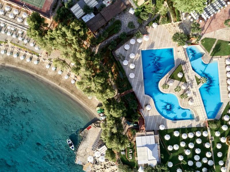 F472DFBD524C338419782547AD95DCF5