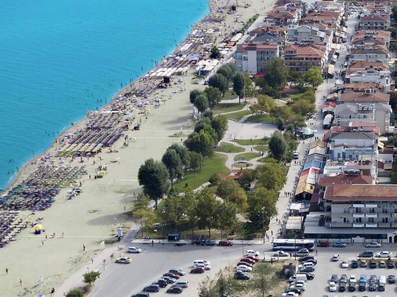 D12B1BDE533EBD906F1E95BEB3ED604F