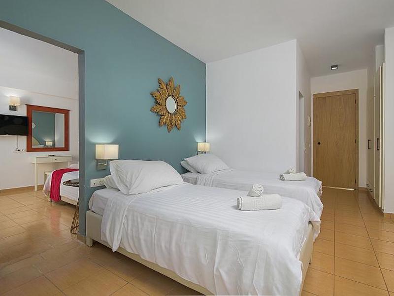 D6A66B72C90E33361297A7BFA525CCEA