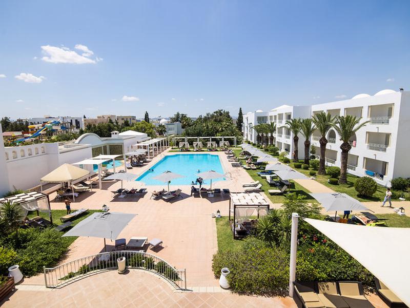 46B0831F29D4EE4533B189033C061055