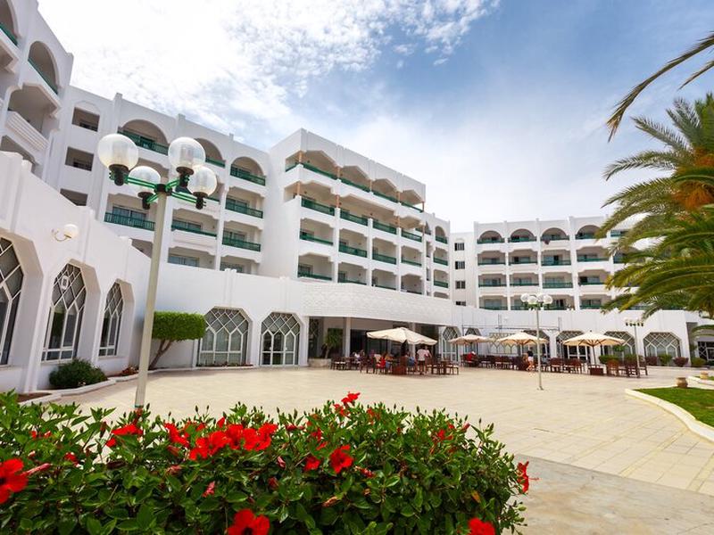 379DC149C9DE93829F3E82D864DD2644