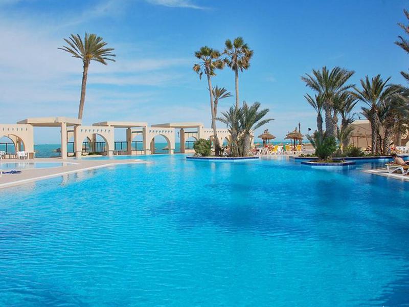 00B5E7B43C1A479988DCD0F80F973719