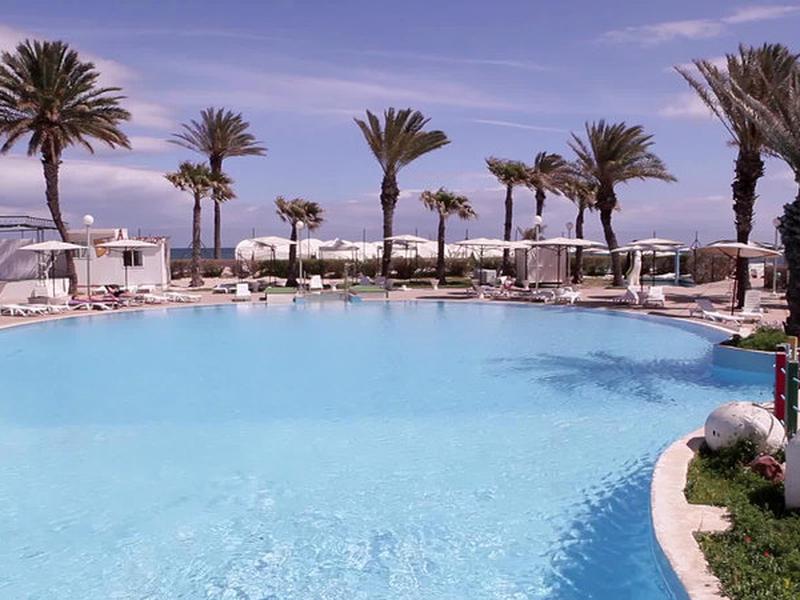 A09A5DF3A63D28D711B9BE296F18F439