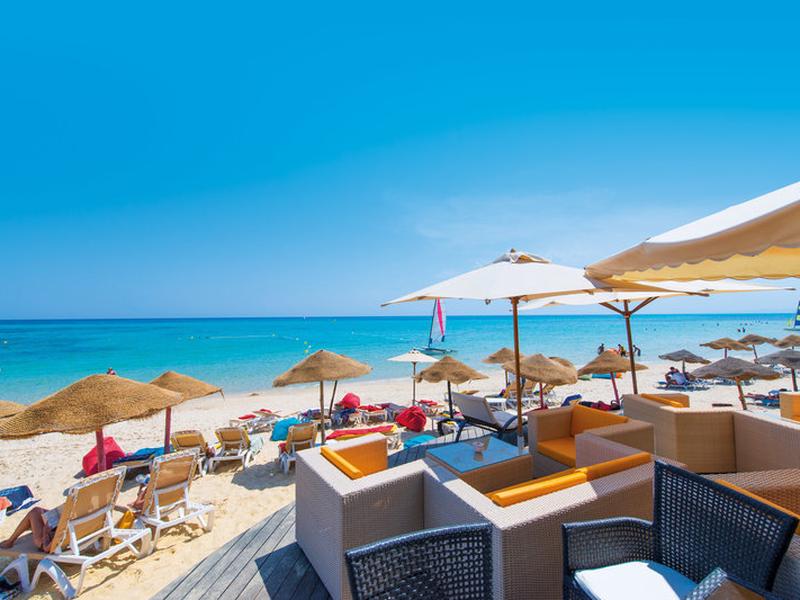 B24C0763951FABCC8B5EE29CAADDFE31