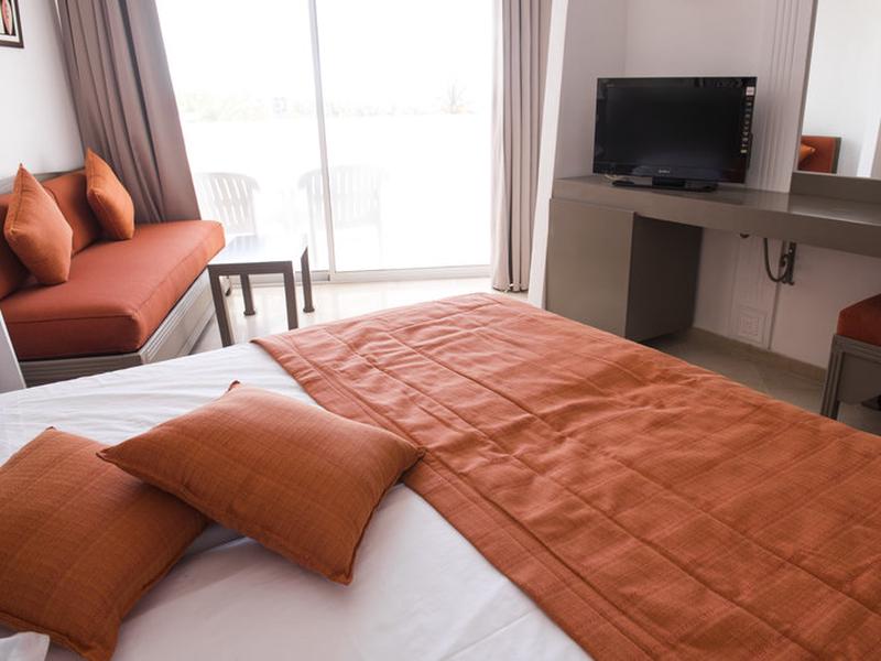 5BB2CE6F6DCC730DD573503715411A82