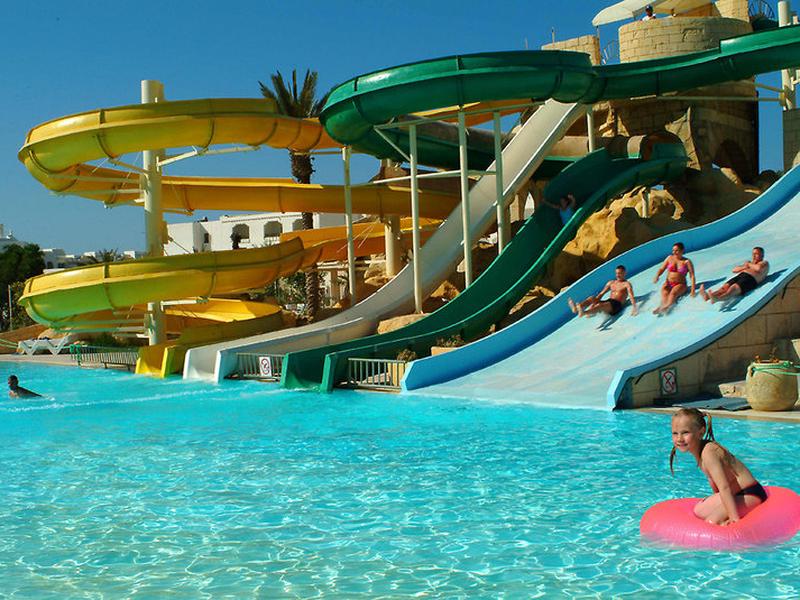 C03CB57E8EC72C8422E41AFA405C650D