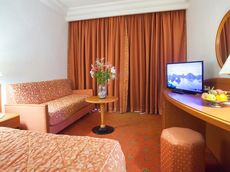 9DD58CDEB6EF6D57107C3BF82A1BBDAC