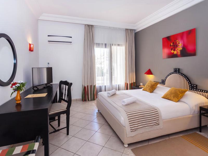 7F62BA5F1F5BA829CC34926147DBC9E0