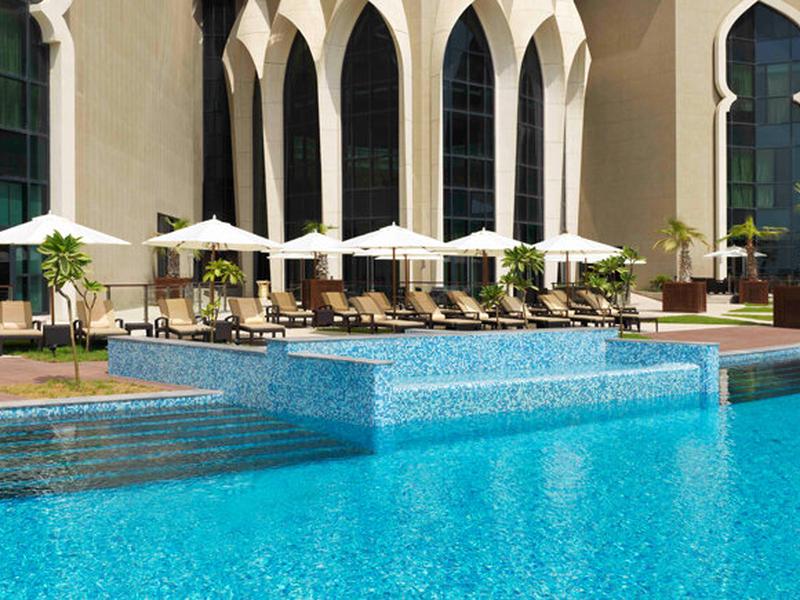 B1F96B17267402EA0531F0B6E7A148EE