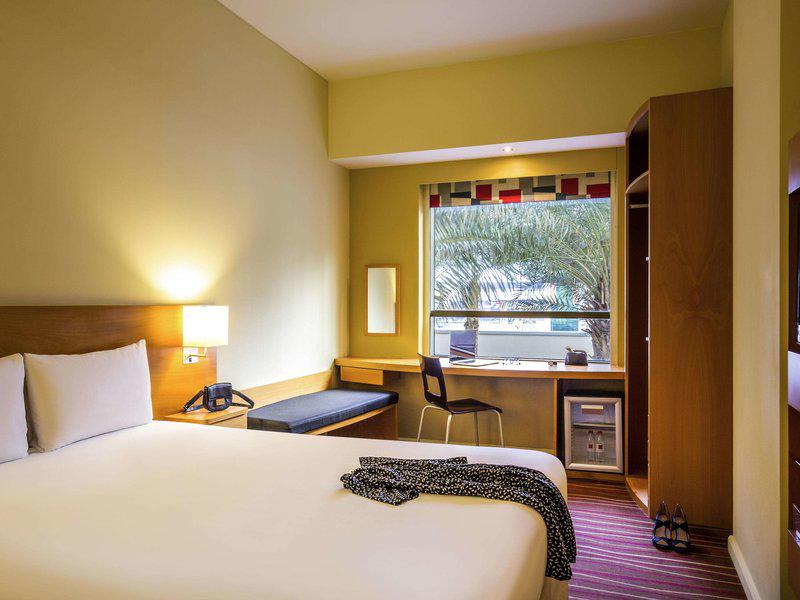 4710ECF7279DEAEFE9FA3C42239195F9