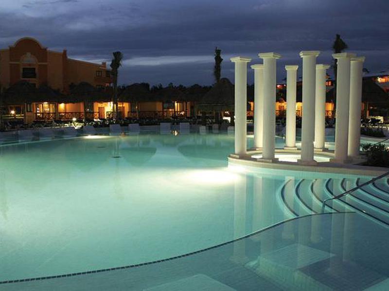 06B3CF59370BC295B96E61D1616FB24C