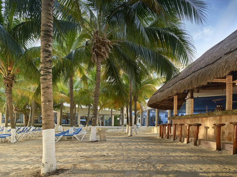 3AEECDFE9EC6A4DE27B46AA17951C8A4