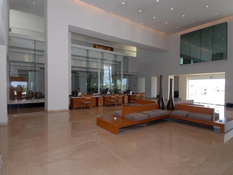 18D67C73FC15515B4CDF7B645E0DD8AD