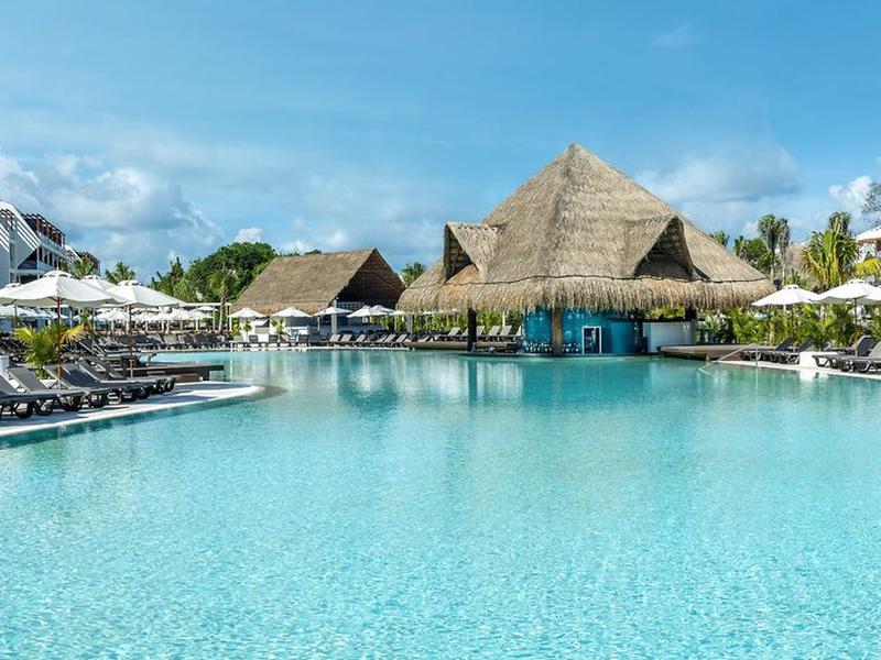 FB705BAFF6F493CBED0EB55A46D7FABA