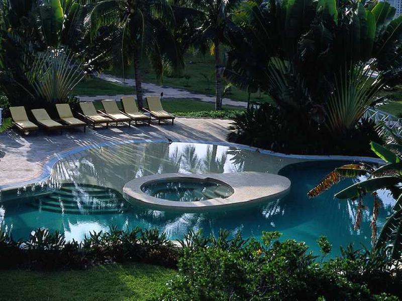 2724CBB8198C0E036F56E3F2B756D60E