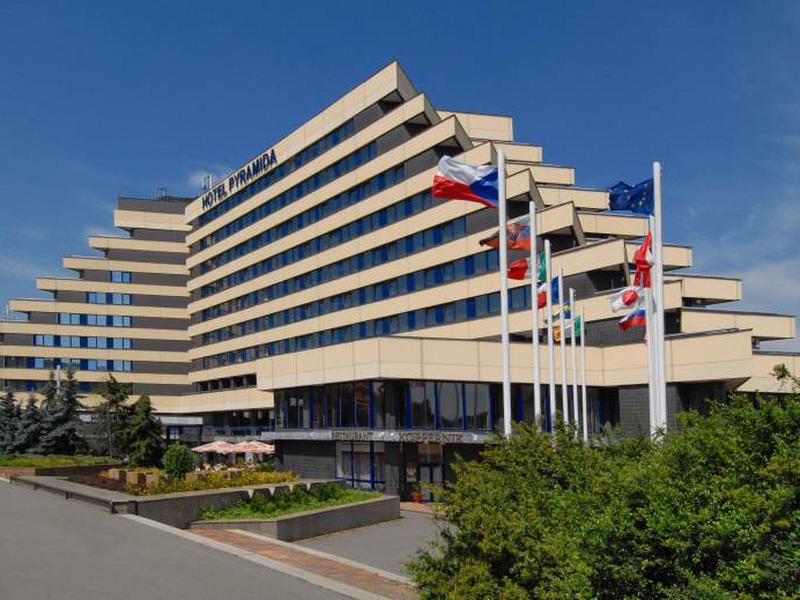 E87FF0F5C952306549F8D06E6C74C2F1