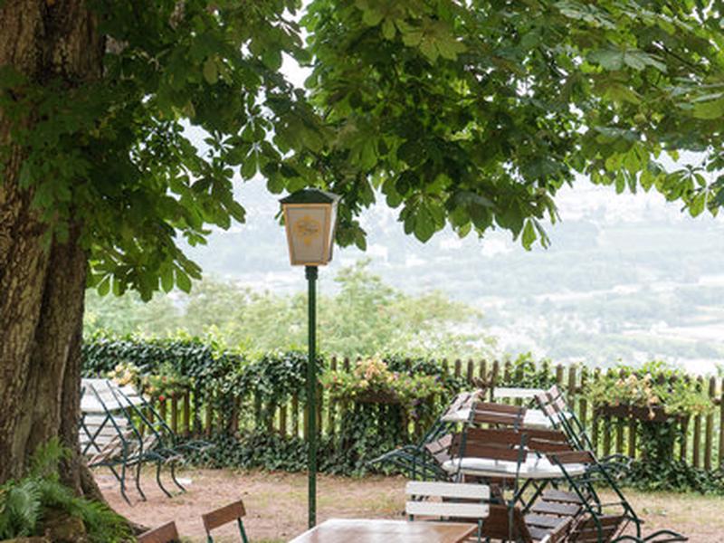 7EE611B824266BFA604C8472E6833905