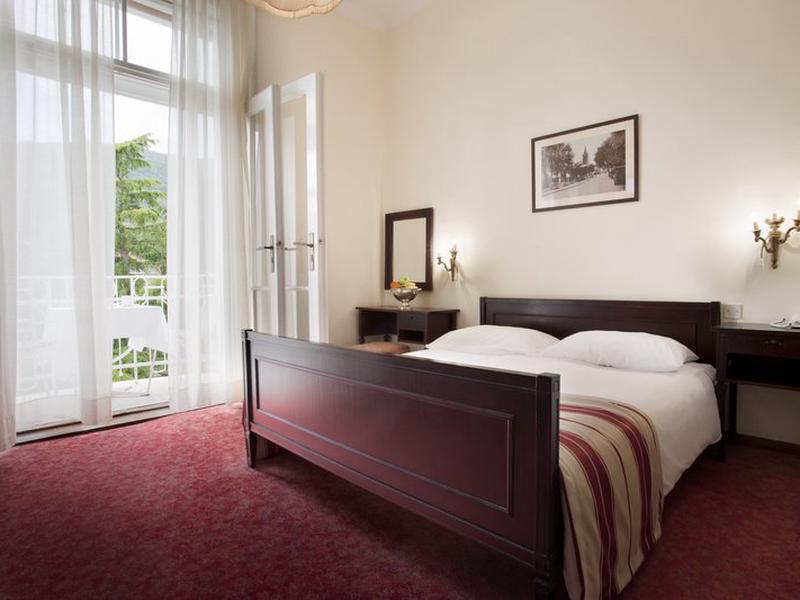 0E6C71D9692089A75DE66B38924DF338